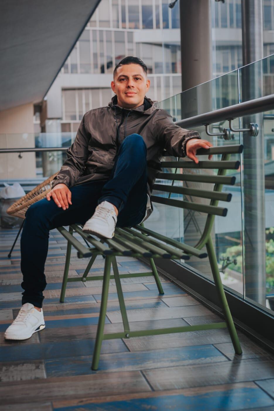 Daniel Calvo, Puppy, locutor y controlista de radio Columbia.