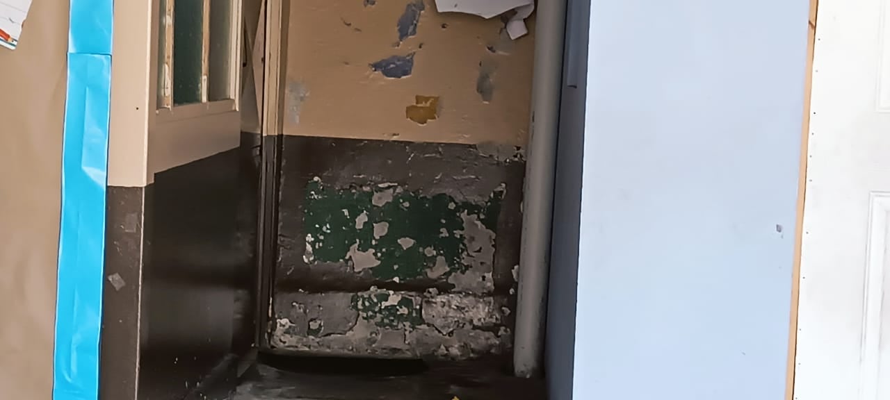 La Escuela Carlos J. Peralta de Cartago tiene una orden sanitaria desde el 2017.