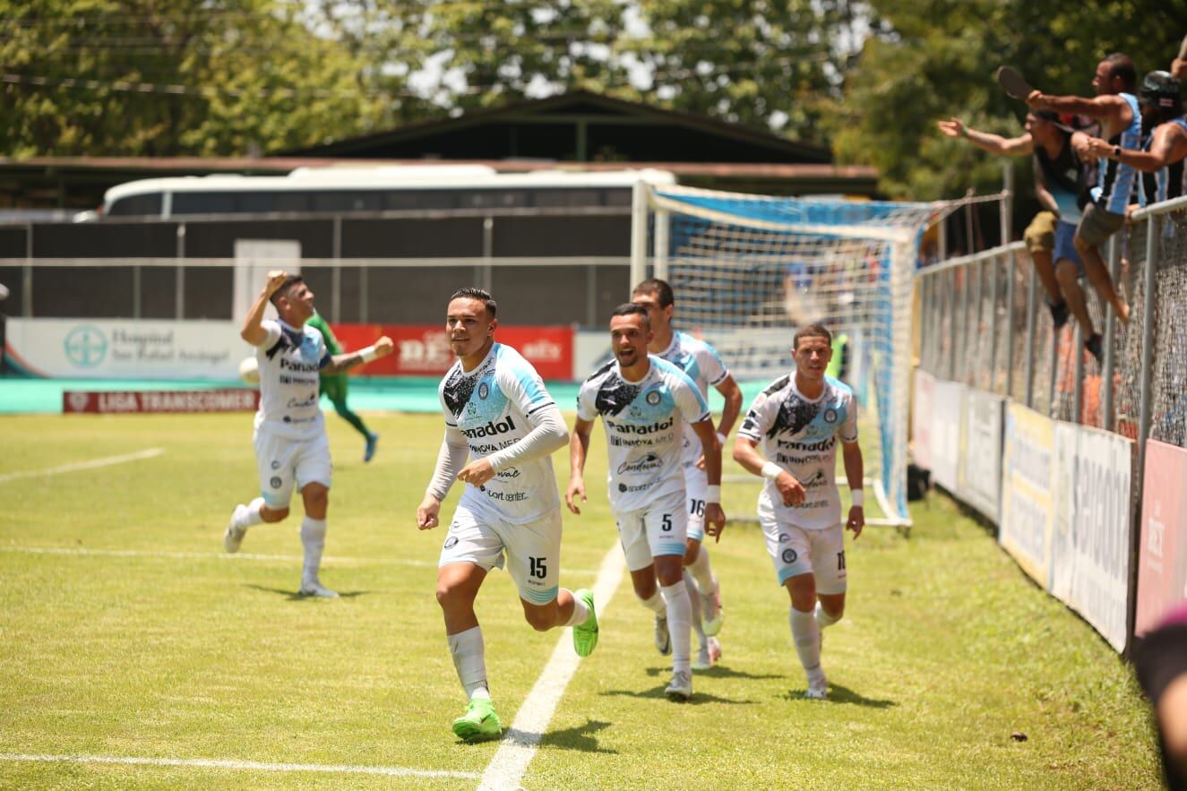 Santa Ana es el campeón de la Liga de Ascenso y ascendió a primera división.