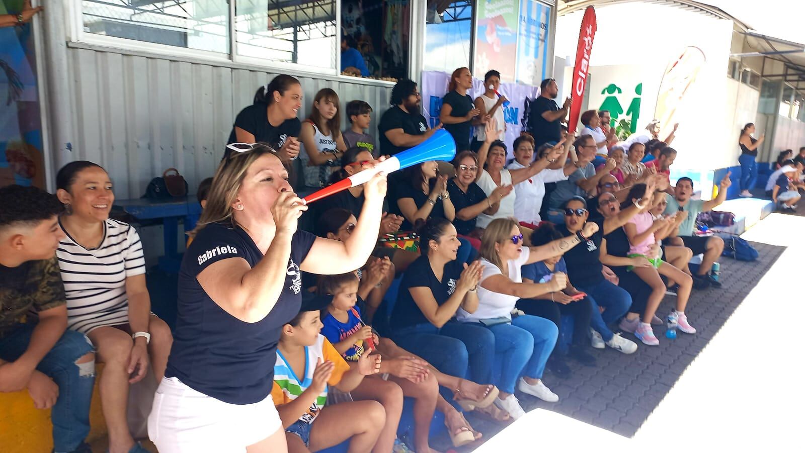 Este fin de semana se disputó la tercera jornada de la Superliga Claro, con la participación de 24 equipos de niñas y 40 de niños.