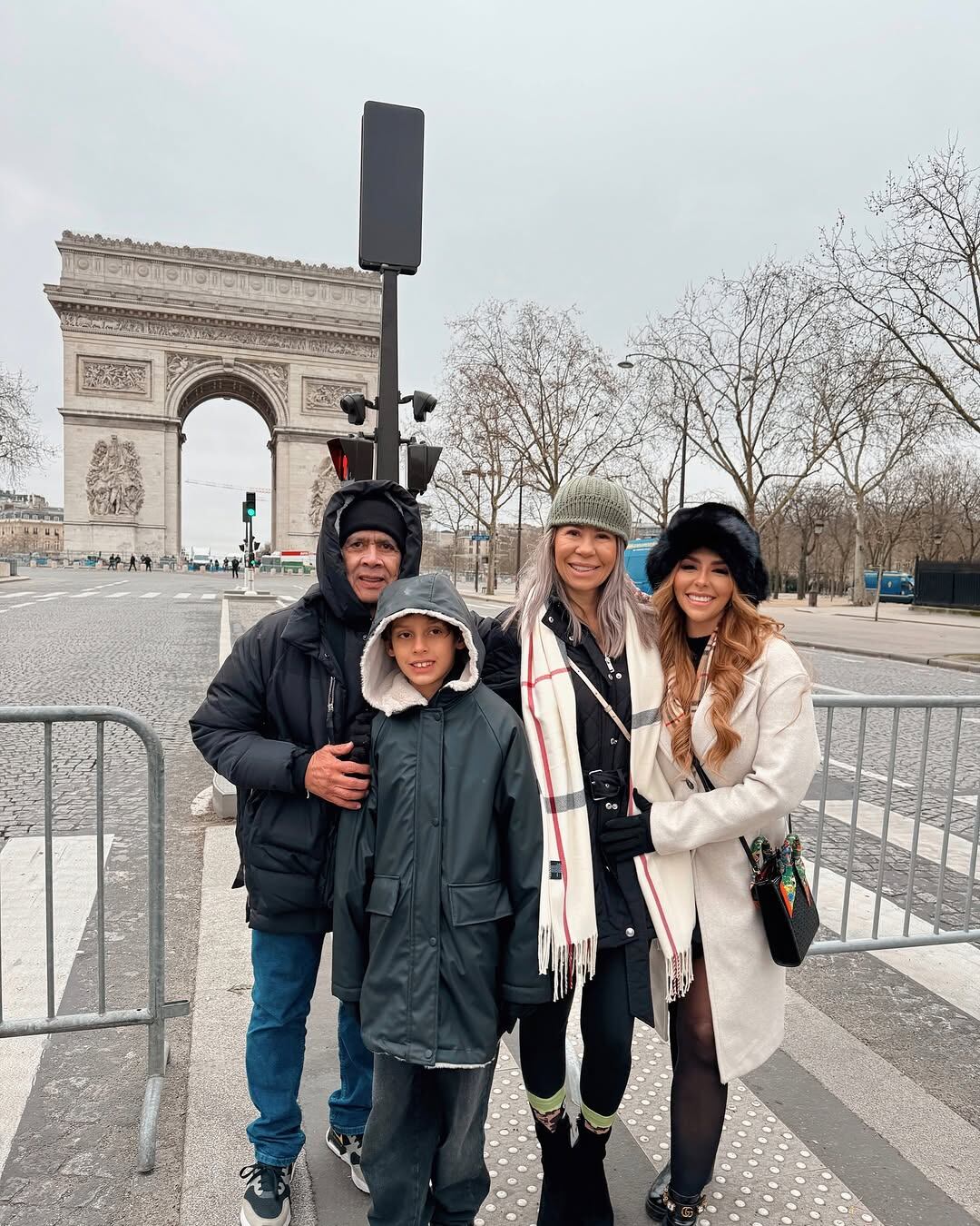 Keyla Sánchez recibió el 2025 en París.