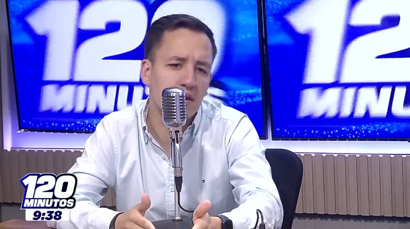 Carlos Serrano, 120 Minutos, radio Monumental