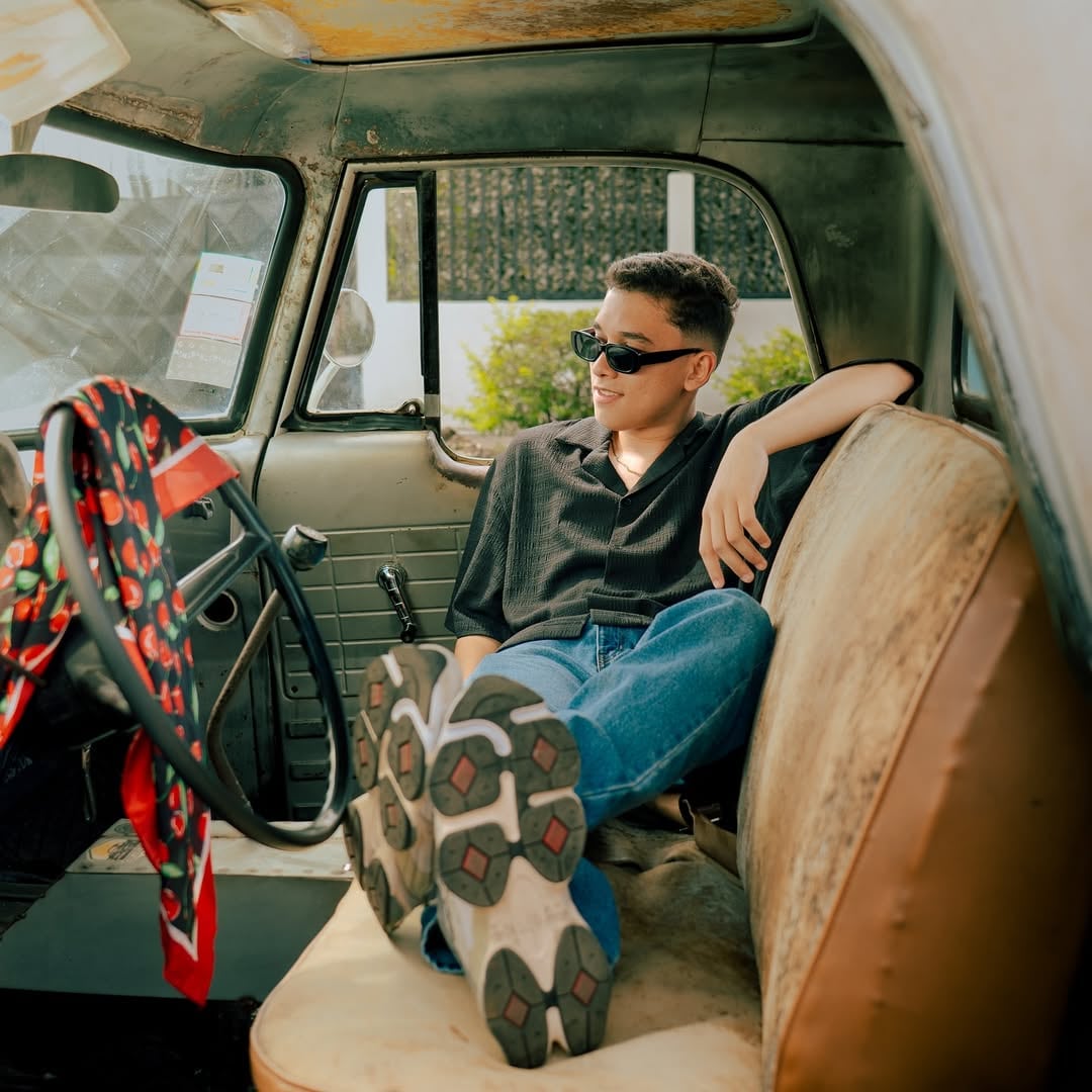 Saúl Carvajal, artísticamente conocido como Zaú, es la nueva promesa de la música de Liberia.