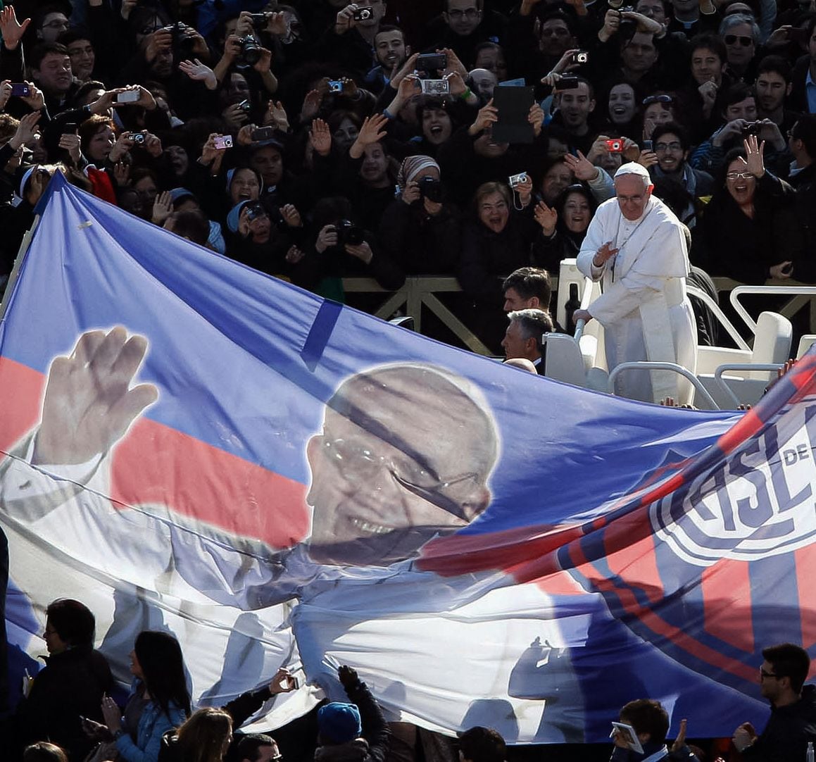 San Lorenzo, el club al que era aficionado el papa Francisco le dedicó un hermoso mensaje. Fotos tomadas de Vamos Ciclón, sitio web de aficionados.