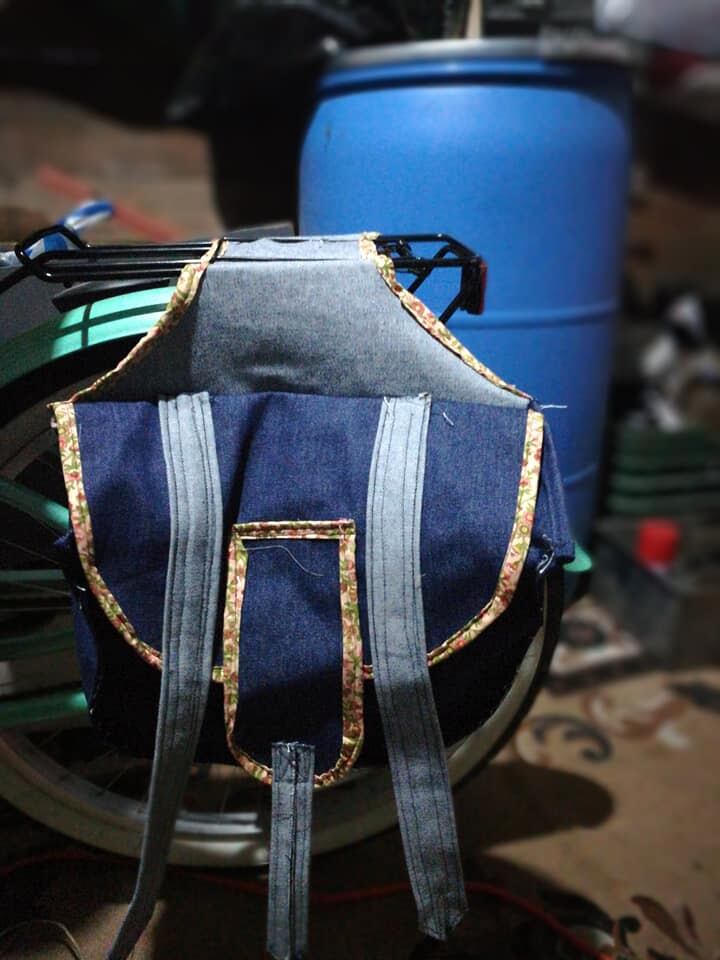 Lilly Calderón Vargas sigue pulseándola para sacar adelante a sus papás. Foto cortesía.