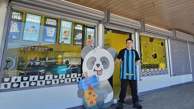 Joven de 16 años combina el estudio con su negocio y se ha vuelto un ejemplo para muchos