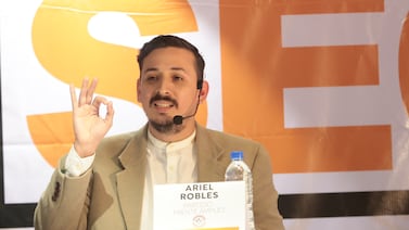 Ariel Robles presenta a quien sería la Primera Dama si gana las elecciones presidenciales