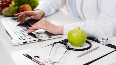 Nutricionistas no pueden aplicar medicamentos inyectables, según Colegio de Profesionales en Nutrición