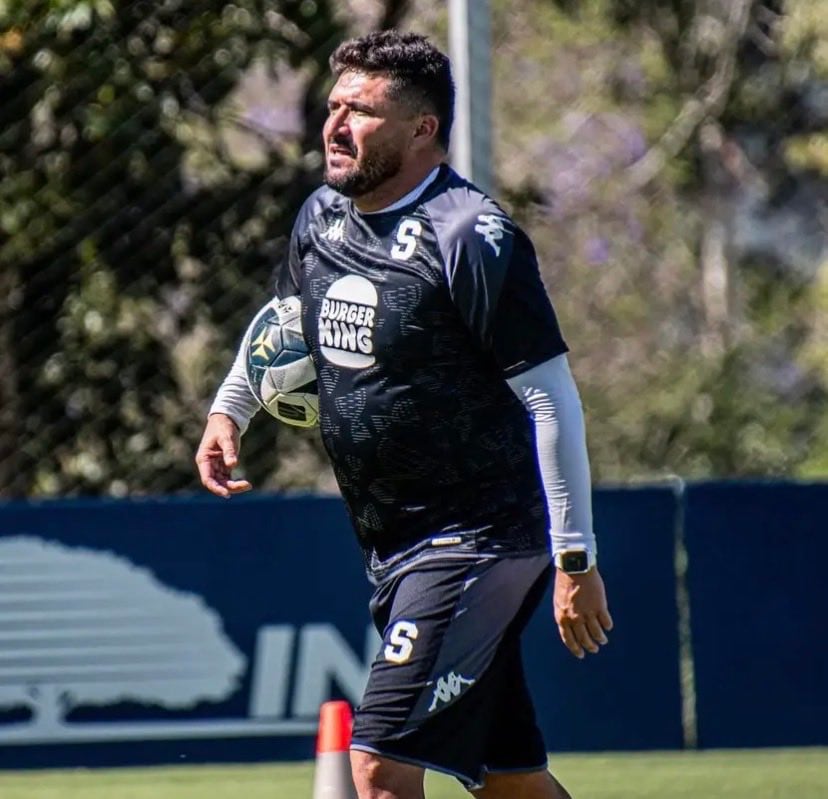 Carlos Villalobos llegará junto a Paulo Wanchope al Herediano como su asistente.