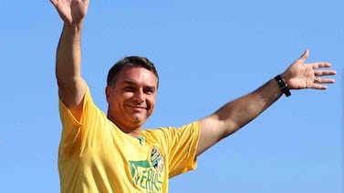 Flávio Bolsonaro huyó a Estados Unidos tras perder las elecciones en Brasil, según medios estadounidenses