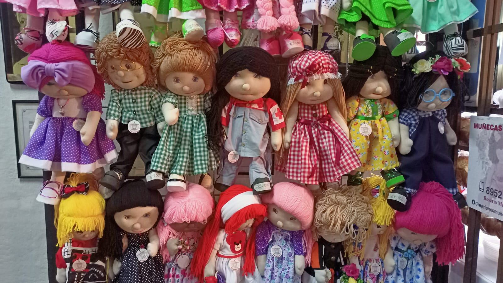 Creaciones muñecas con amor