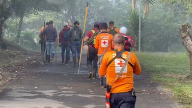 Cruz Roja hará esto con la esperanza de encontrar a motociclista que fue arrastrado por río