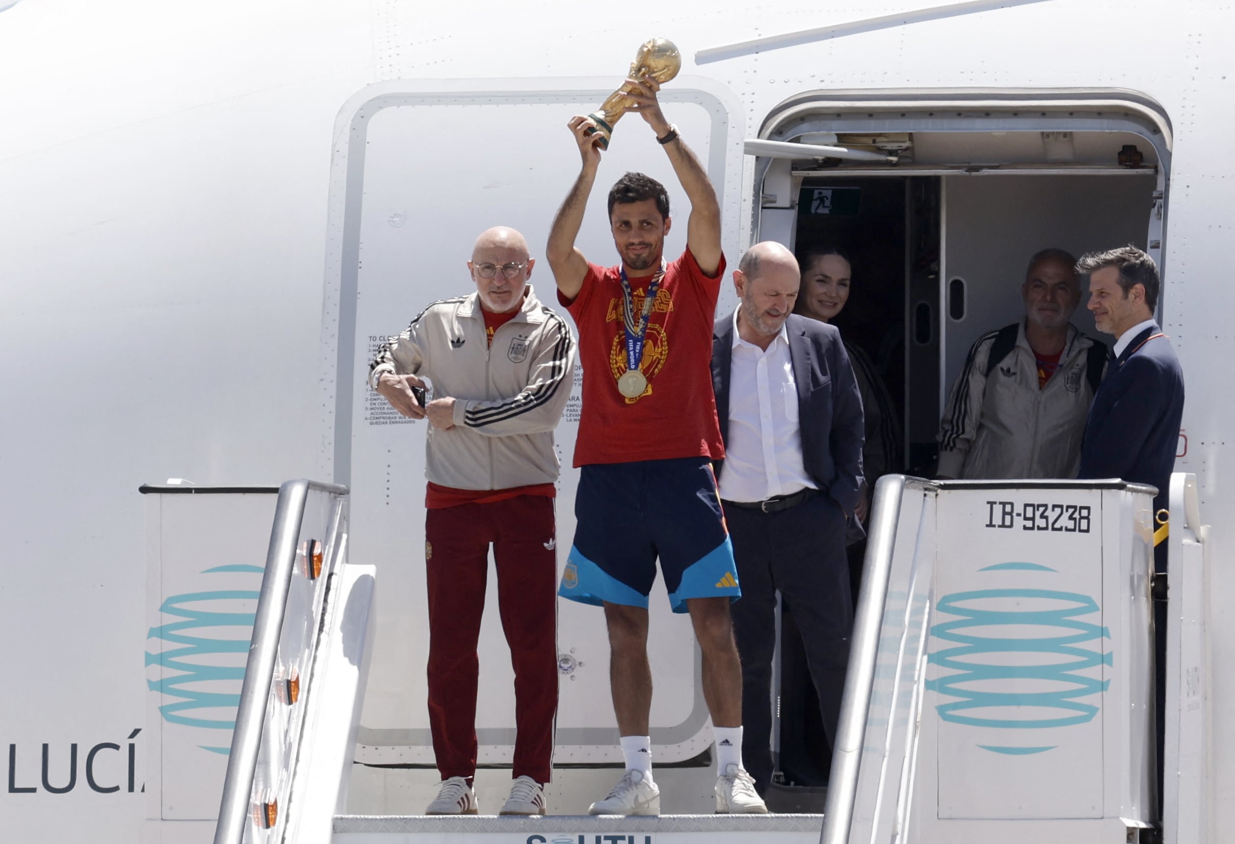 Rodri a su llegada a España con el título mundial