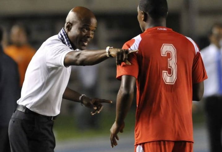 Julio César Dely Valdés, ténico de Panamá dirigirá al Santos