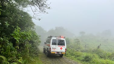 Rescatistas hallan con vida a 7 de las 8 personas que estaban perdidas en el Zurquí