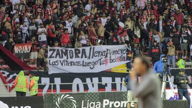 Afición de Alajuelense exige otra salida tras anuncio de importante renuncia