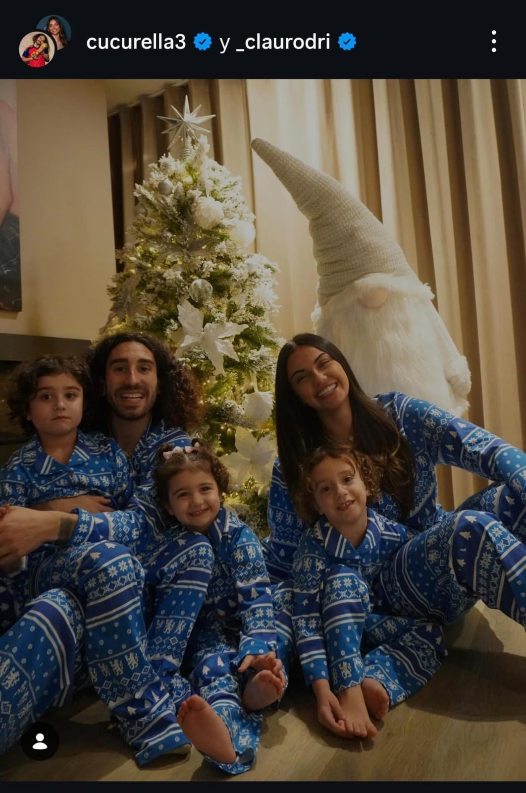 Marc Cucurella y su familia