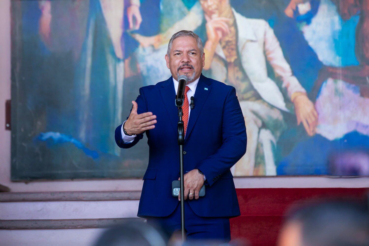 Enrique Rueda, canciller de Honduras.