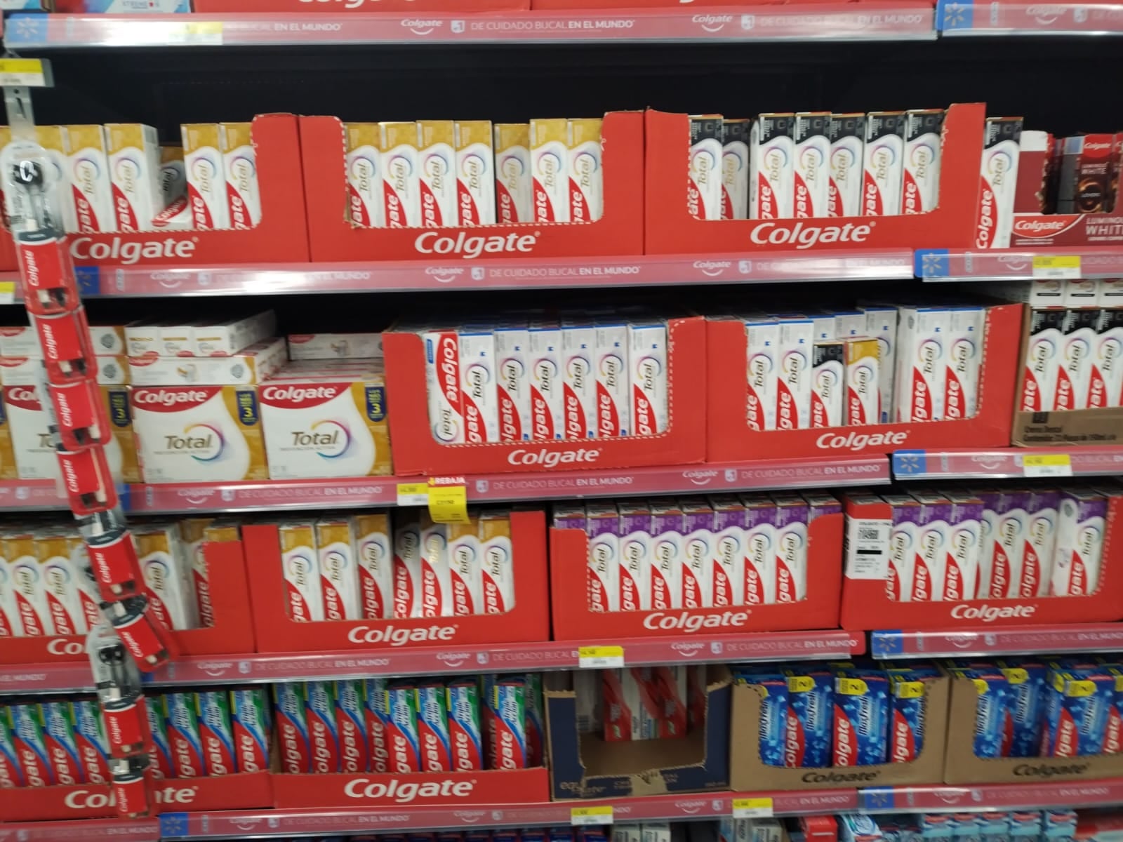 El Ministerio de Salud ordenó el retiro total de la pasta de dientes Colgate Total Prevención Activa Clean Mint del mercado después de que se emitieran alertas sanitarias en otros países.