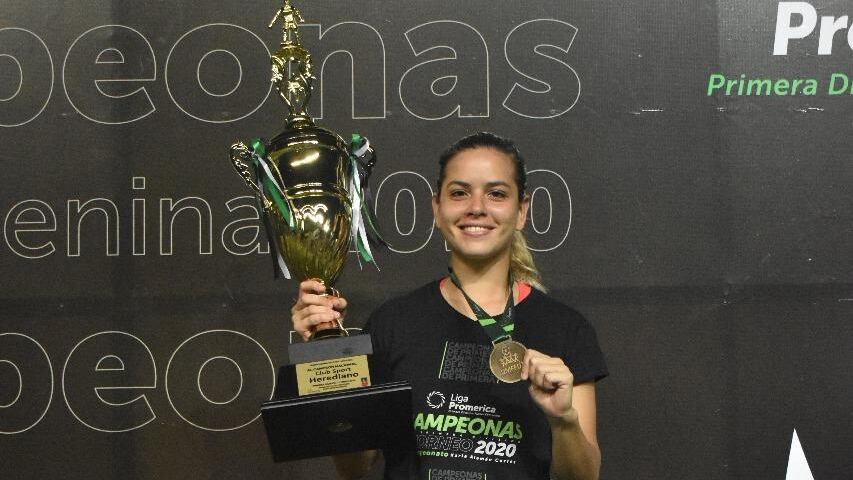 Michelle Montero Venegas, la jugadora de fútbol femenino que se fue a Israel como la más feliz del universo a cumplir el sueño de toda su vida porque ya desde los 7 años era la goleadora de las mejengas de hombres en la finca bananera El Álamo en Sarapiquí
