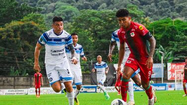 Johnny Acosta tiene nuevo equipo y no llega solo: lo acompaña alguien a quien ama