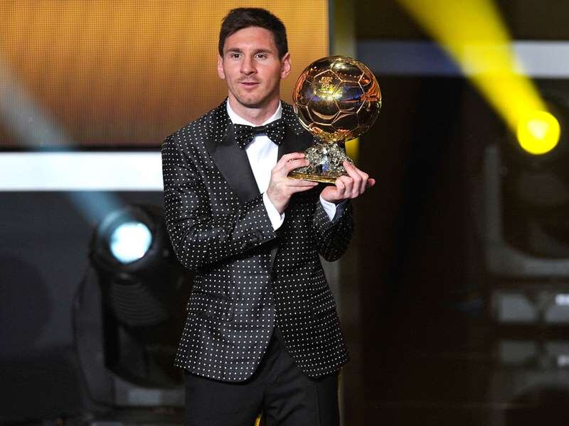 Lionel Messi vestido de Dolce & Gabbana. Internet.