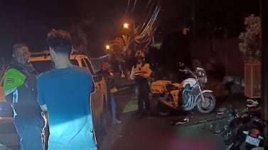Extranjero sufrió una horrorosa muerte tras perder el control de su motocicleta en Atenas