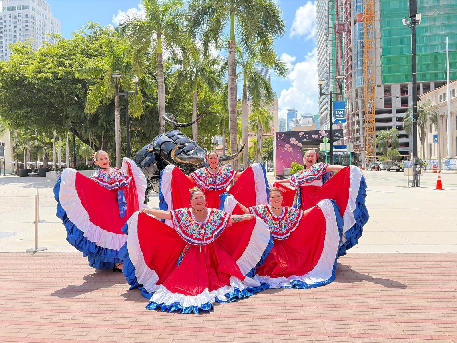 Laura Bertarioni comparte la emoción de vestir el traje típico en Florida durante el Gran Festival de la Independencia de Costa Rica que se celebra este domingo 27 de septiembre.