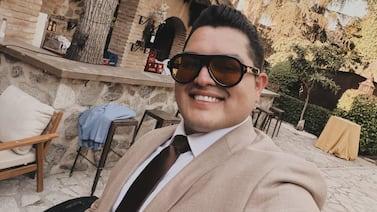 En la boda de Arlene Elizondo, Jorge Chicas confirmó que dejó la soltería: vea a su nueva conquista