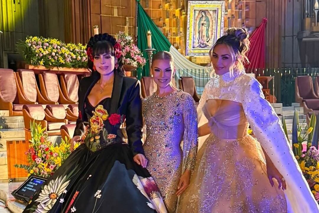 Maribel Guardia le canta a la Virgen de Guadalupe en México