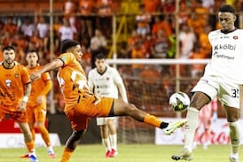 Aficionados de Alajuelense perdieron la paciencia y piden la cabeza de una de las figuras del equipo