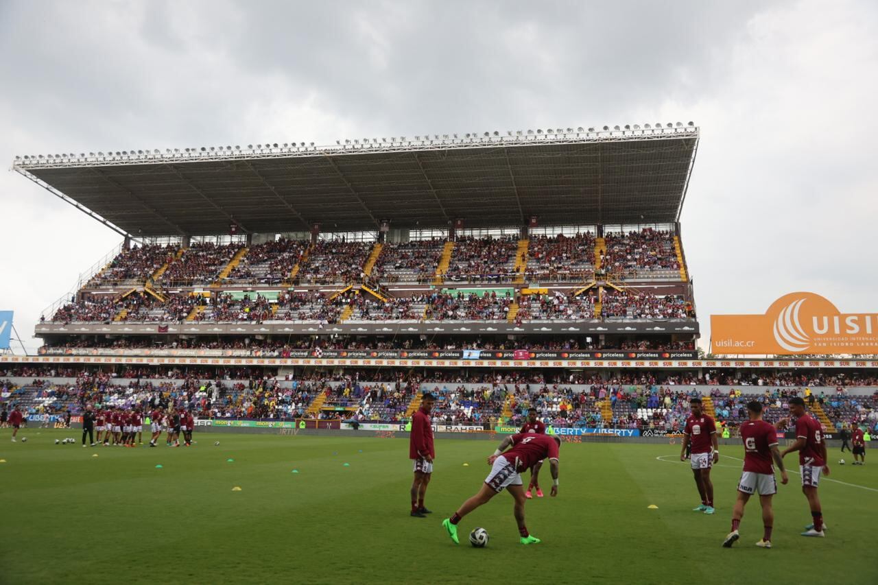 Partido Saprissa contra Alajuelense por la final del torneo nacional.