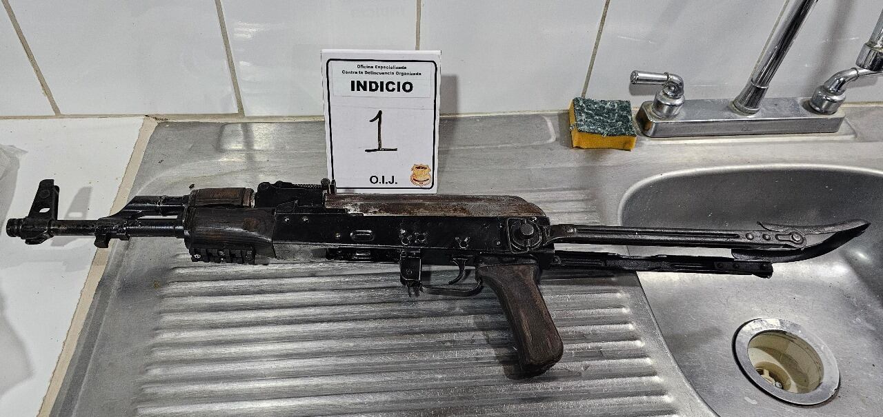 Un niño de 10 años al parecer era utilizado por su mamá de apellidos Zapata Zapata para vender droga en Bananito de Limón. Foto: OIJ