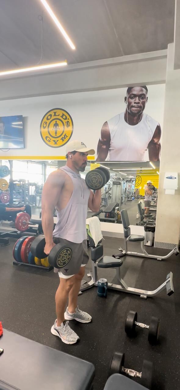 El joven de 30 años, Alonso Araya Montes de Oca, vecino de San José, está viviendo una gran guerra contra el cáncer y para seguir peleándola necesita que todos nos unamos y le ayudemos económicamente con un tratamiento muy efectivo