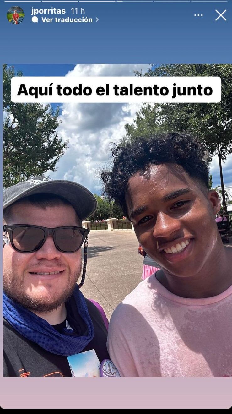 Juan Gabriel Porras, Porritas en Gradería Popular se topó al brasileño Endrick, nuevo fichaje del Real Madrid, en Disney