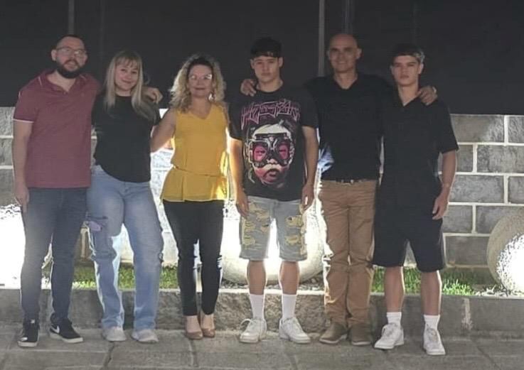 Gabriel y Emmanuel Sibaja reciben gran respaldo de su familia.