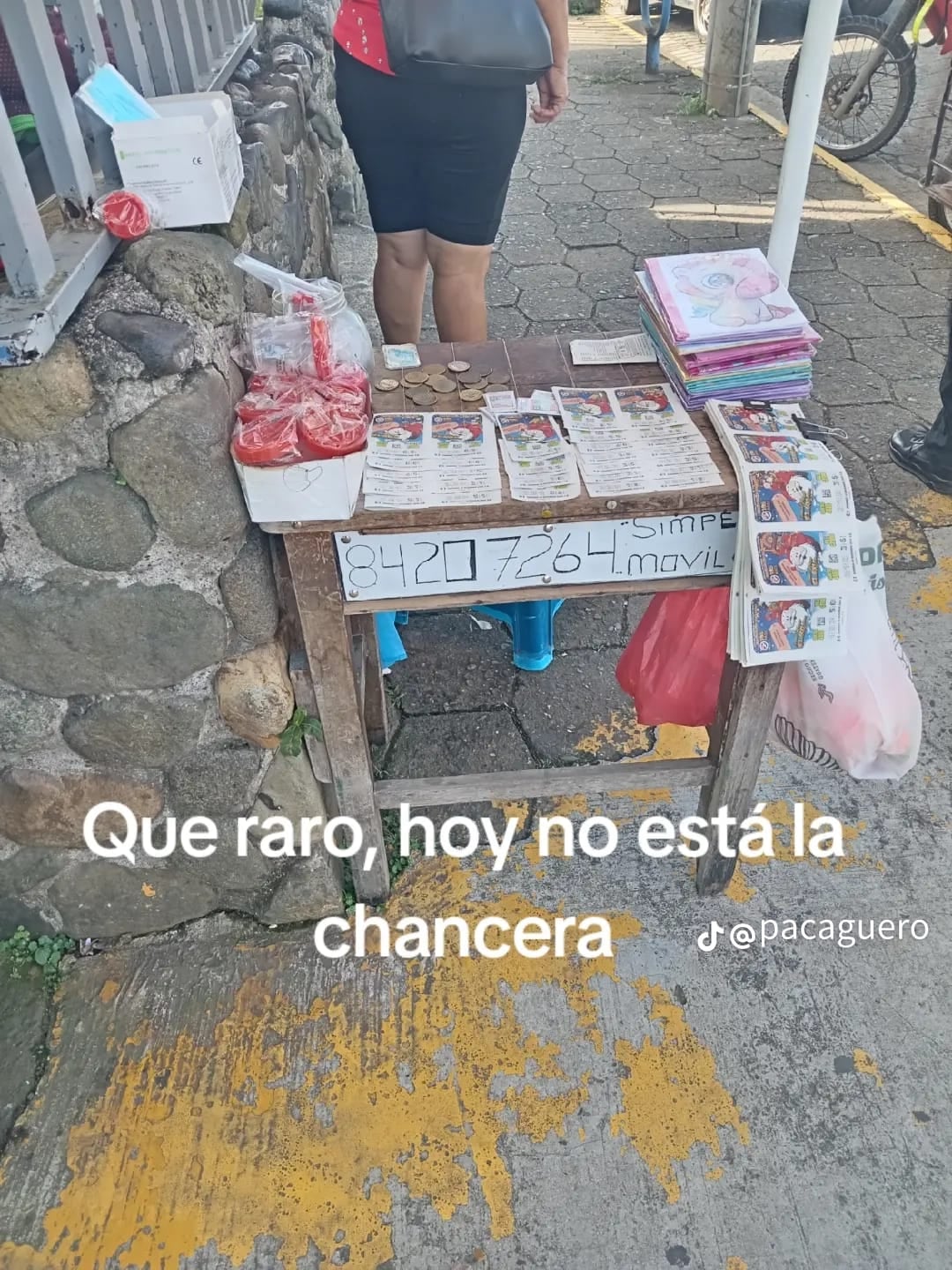 Patricia Guerrero es una vendedora de lotería que acaba de sacar el bachillerato y quiere ser abogada