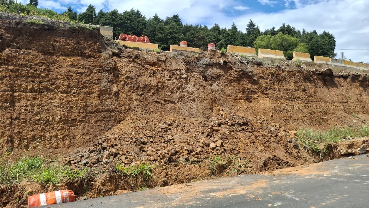 El desprendimiento de material en el proyecto Taras-La Lima aún es visible en ese sector.