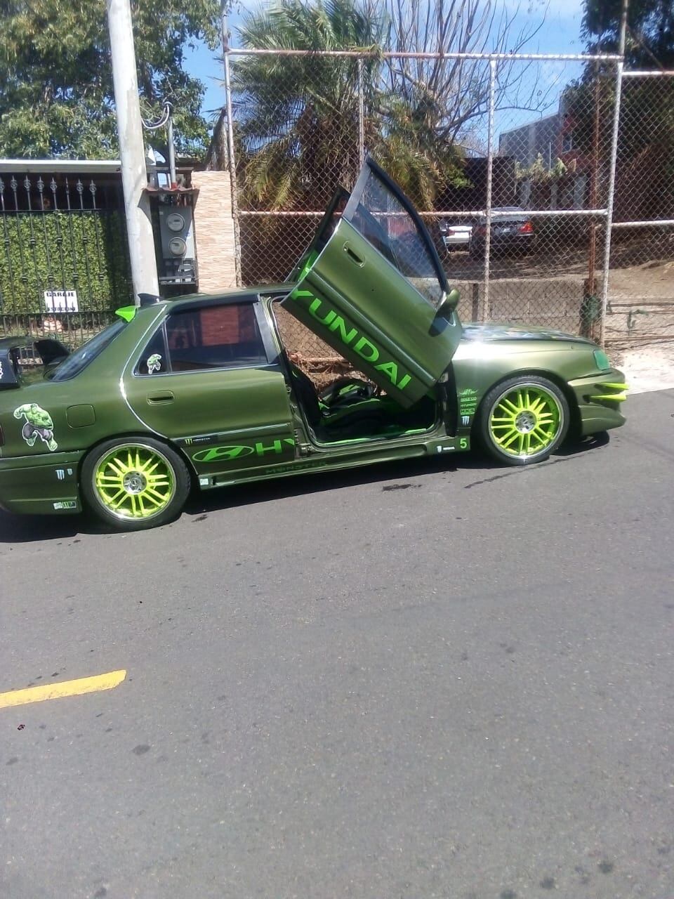 Hyunday Elantra, 92, tuning, se llama Hulk, Juan Carlos Cerdas