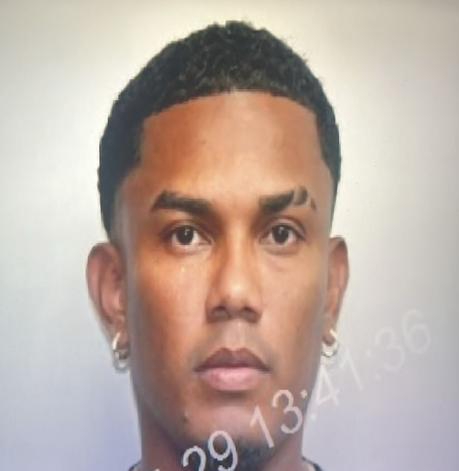 Tonny Peña Russell, de 36 años, alias Atlántida es señalado como un líder criminal en Limón quien es uno de los pesos pesados en la delincuencia de Costa Rica. Foto: Tomada de Teletica