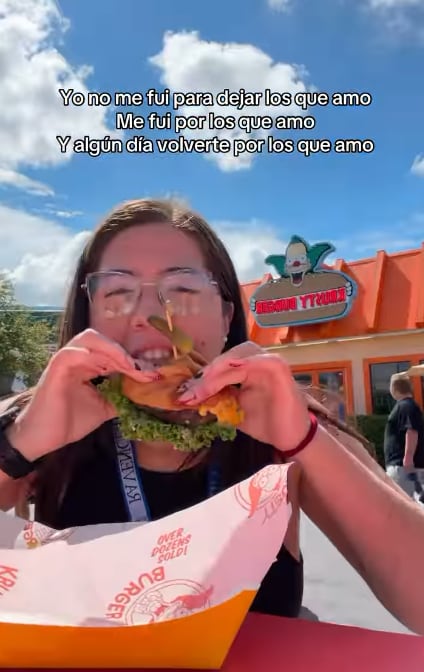 Creador de contenido Julián Valverde y su hermana