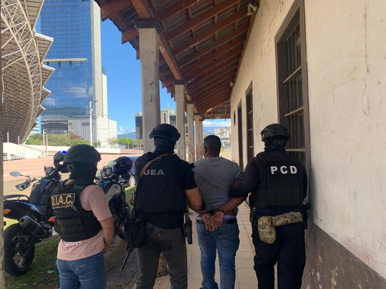 Viveros fue detenido en Escazú. Foto MSP.