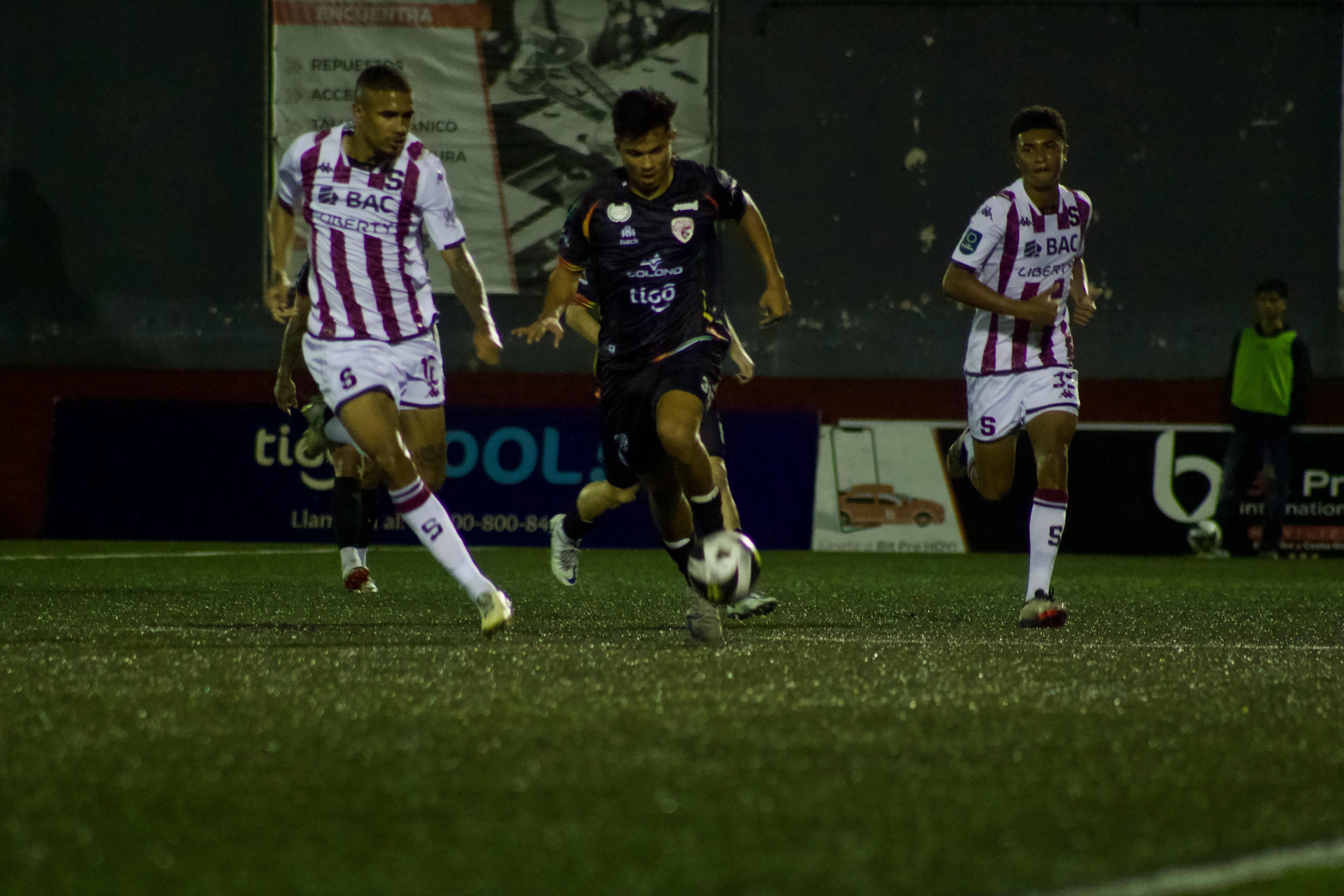 Santos vs Saprissa, estadio Ebal Rodríguez