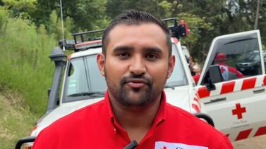 Asaltantes apuñalan en dos ocasiones a conocido cruzrojista