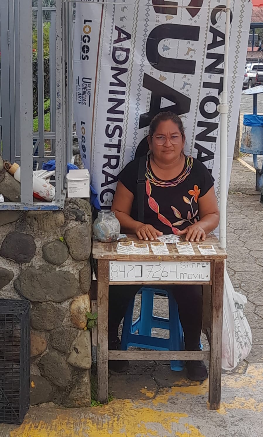 Patricia Guerrero es una vendedora de lotería que acaba de sacar el bachillerato y quiere ser abogada