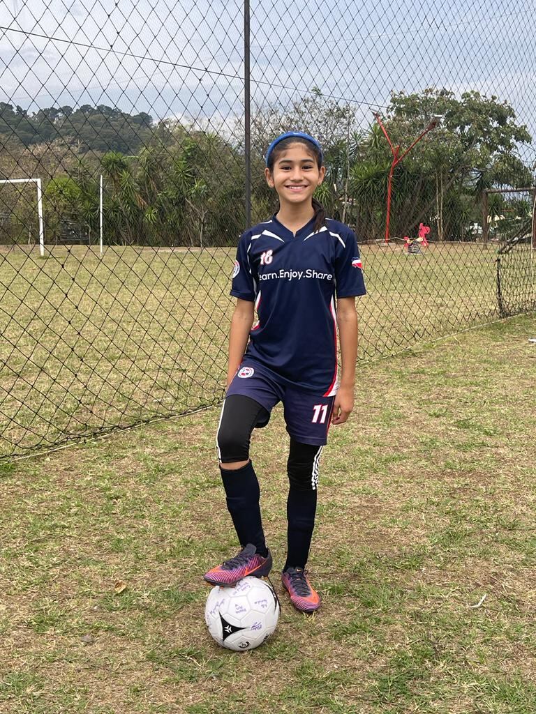Isabella Marín, futbolista
