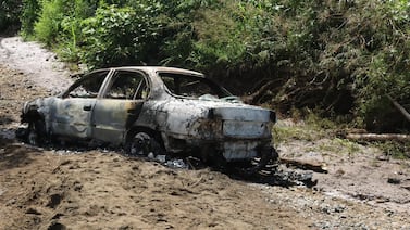 OIJ pide colaboración de la ciudadanía para identificar a sospechosos de calcinar a hombre dentro de un carro
