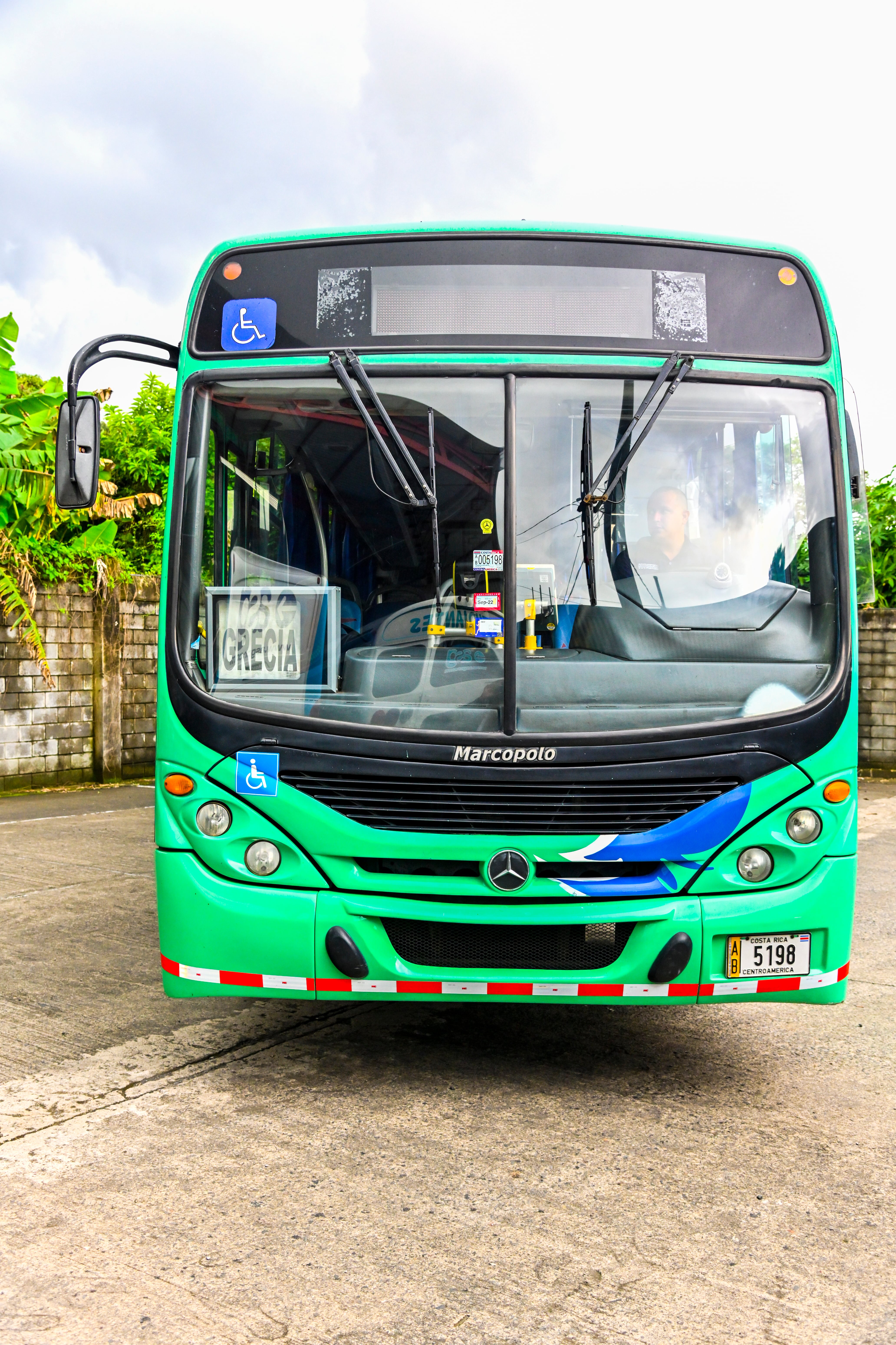 A partir de este 21 de julio, más de 41 mil habitantes de Grecia podrán cancelar su pasaje de autobús de forma rápida, ágil y segura, al pagar electrónicamente