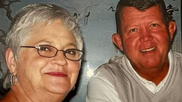 Médicos le dijeron a una mujer que su dolor de estómago era normal y murió poco después