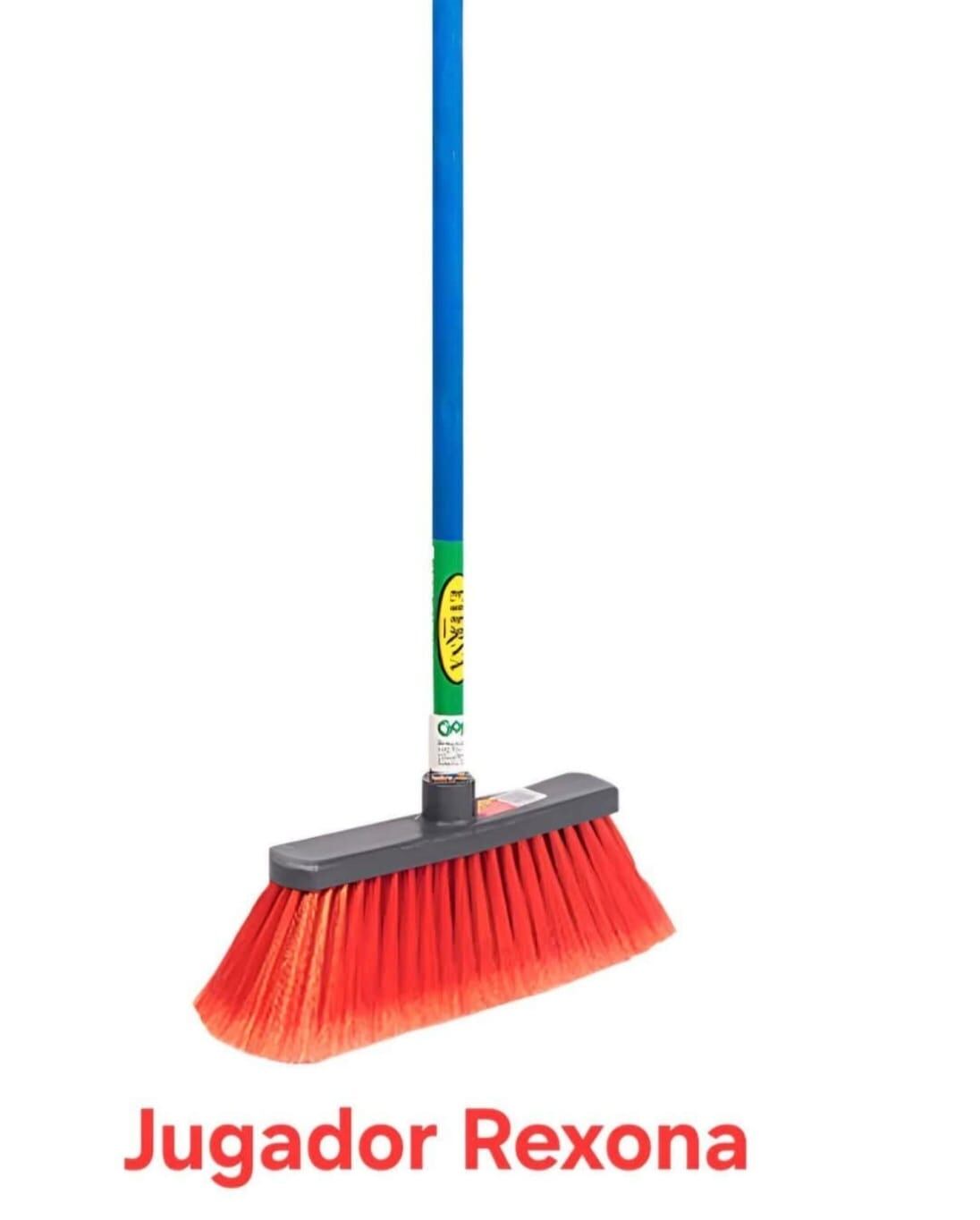 मोनुडो आणि जांभळ्या डाव्या मेम्स दरम्यान अंतिम